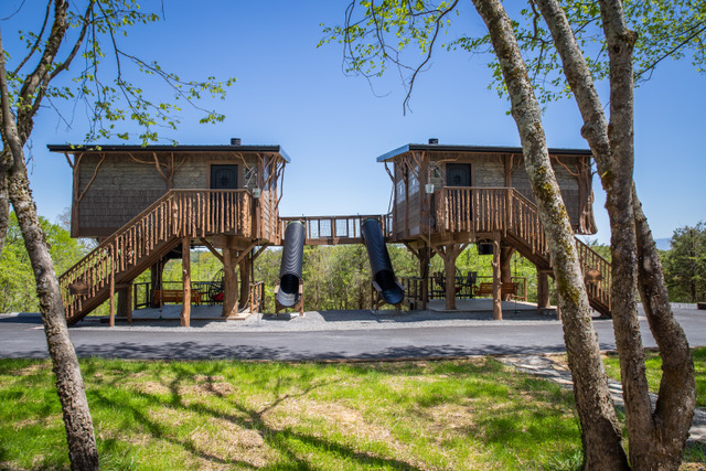 tree fort double sanctuary treehouse sevierville tn